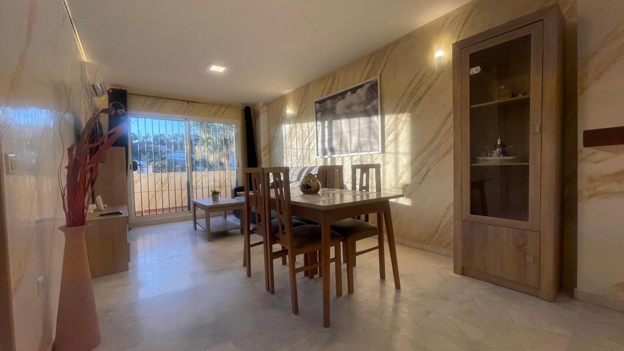 Апартаменты Apartamento Con Vista A La Piscina Бенальмадена Экстерьер фото