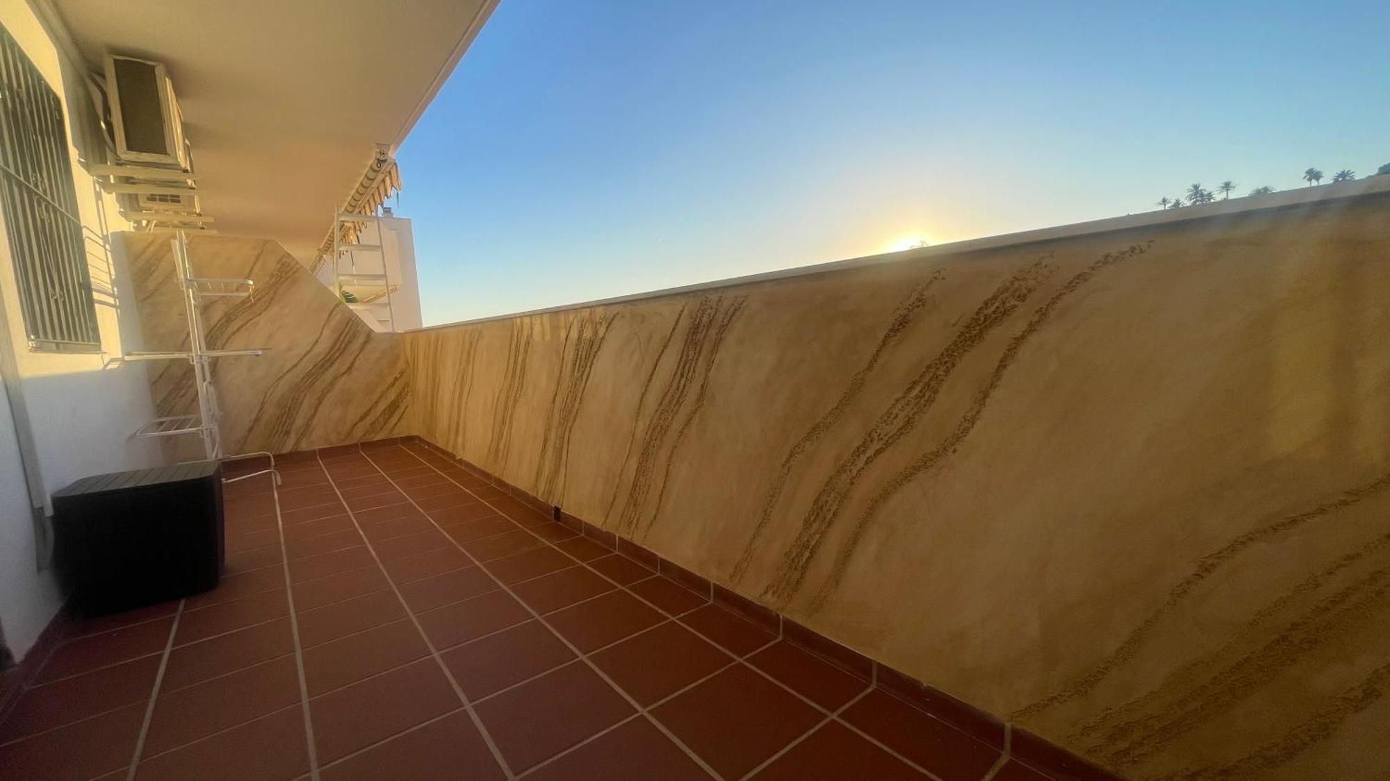 Апартаменты Apartamento Con Vista A La Piscina Бенальмадена Экстерьер фото