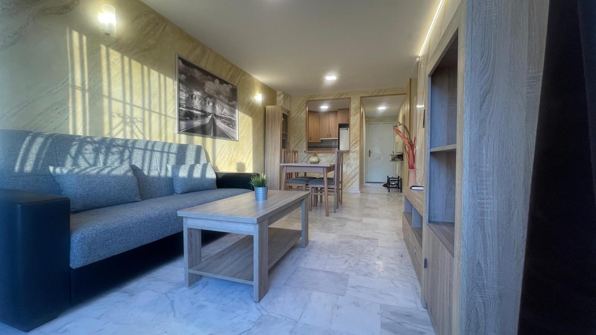 Апартаменты Apartamento Con Vista A La Piscina Бенальмадена Экстерьер фото