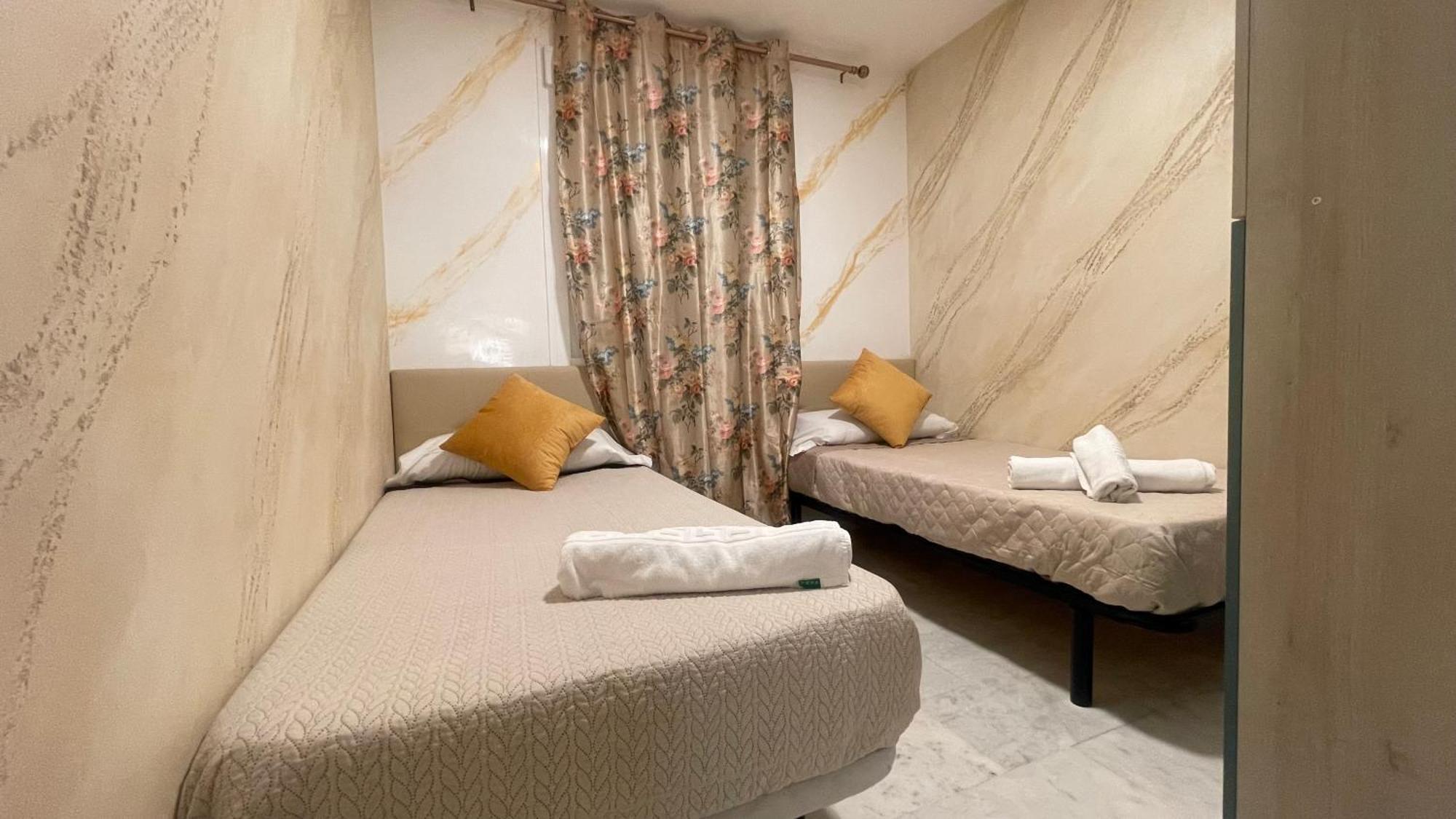 Апартаменты Apartamento Con Vista A La Piscina Бенальмадена Экстерьер фото